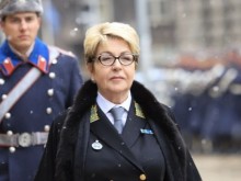 Отворено писмо към Митрофанова: Дръжте се прилично! Вие сте ни на гости и сте тук за малко