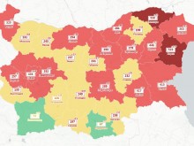 Пловдив вече "свети" в жълто
