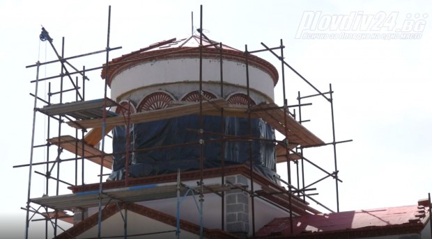 Новият параклис Св Архангели на върха на Трихълмието на Пловдив