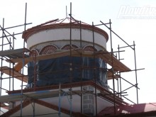 Новият православен храм на върха на Трихълмието пред завършване