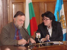 Антикорупционната комисия даде ход на първите сигнали