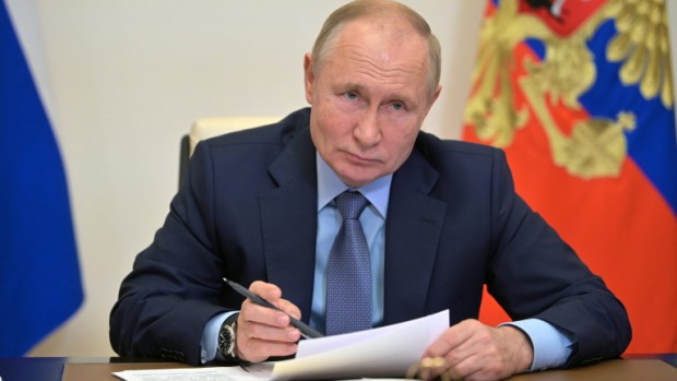 Германското правителство съобщи че руският президент Владимир Путин е уверил