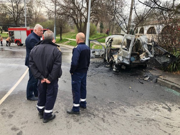 Кметът на Пловдив се озова на мястото на инцидента за