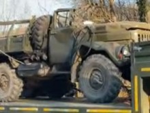 Извадиха от дерето камиона, който катастрофира край Резово