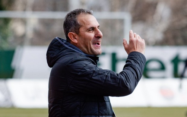 Известният футболен треньор Димитър Димитров Херо се включи в мирния