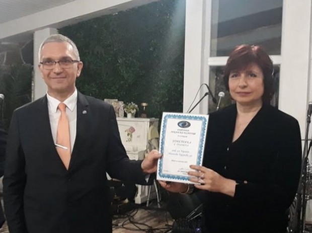 Ректорът на МУ Пловдив получи наградата Лекар на годината 2021