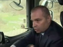 Регионалният министър се качи на тир: Шофьорите са като на война