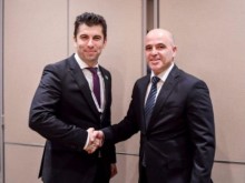 Македонският премиер отрече за тайни преговори с България