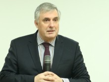 Калфин: Не виждам смисъл да се гони Митрофанова