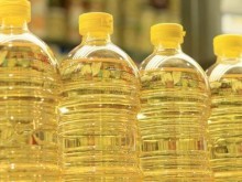 Откраднаха над 100 бутилки олио от селска къща