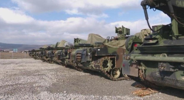 МО съобщи за придвижване на военна техника