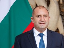 Президентът Румен Радев поздрави българите по случай днешния празник