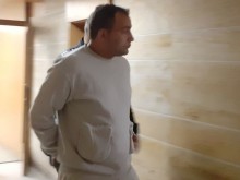 1 година строг затвор за рома, който ограби пенсионер в Пловдив
