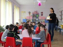 Малчуганите от ДГ "Бреза" се учиха как да събират разделно