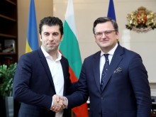 Премиерът пред Кулеба: България ще продължи да е сред най-силно подкрепящите Украйна