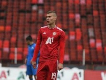 Синът на президента се раздели с футбола
