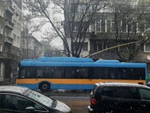 В столицата отново заваля сняг