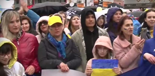 В Слънчев бряг, където украинци организират шествие, за да благодарят