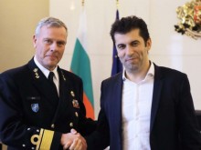 Кирил Петков се срещна с председателя на Военния комитет на НАТО