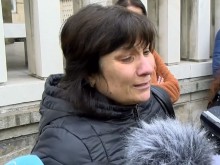Сълзи и много мъка пред съда в Пловдив след смъртта на малката Цветозара