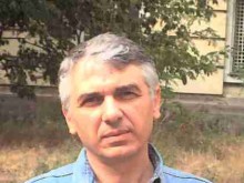 Божана Апостолова издаде "Фотописи" от Иван Кулеков
