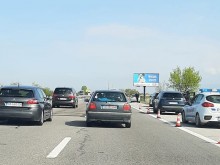Ужасът по АМ "Тракия" започна, катастрофи предизвикаха тапи и опашки