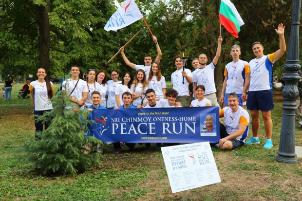 С посаждането на седем Дръвчета на мира и хармонията, българският