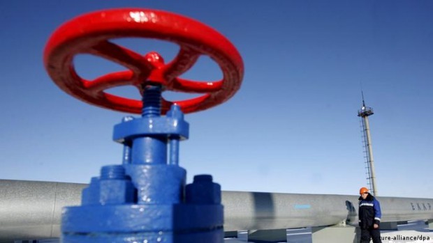 Руските газови доставки към България продължават засега заяви днес пред