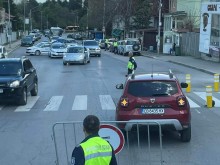 Моторист е блъснал пресичащо дете