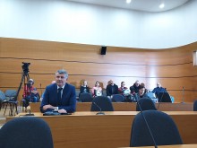 Обясниха за стадионите на Локо и Ботев