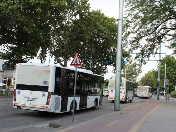 С празнично неделно разписание ще се движат пловдивските градски автобуси