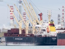 На блокирания български кораб "Рожен" в Украйна има 11 моряци: Има достатъчно гориво на борда и вода