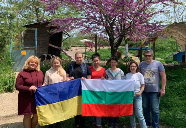 Група от украински бежанци организираха поредна благотоворителна инициатива в Приюта