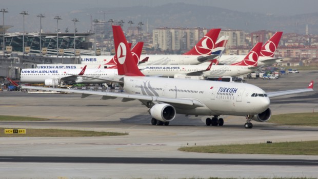 Броят на седмичните полети на турските авиокомпании между Русия и