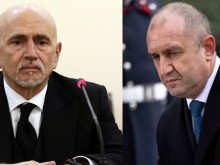 Събев към Радев: Шарлатанин си, вдигаш юмрук на чужд протест и се преструваш на "демократ", а душата ти е на изток