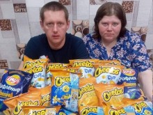 Виждали ли сте толкова "щастливи" лица? В Русия се подиграха с много семейства в затруднено положение