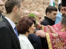 Атанасова: Тези, които се наричат ястреби, когато става въпрос за геополитика, са просто едни обикновени гълъбчета