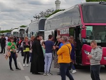 Български туристи слязоха от автобусите на границата ни с Турция