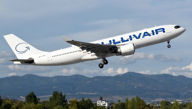 Българската авиокомпания Гъливер спря да продава билети за полета София