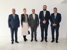 Пламен Панов се срещна с посланика на Палестина