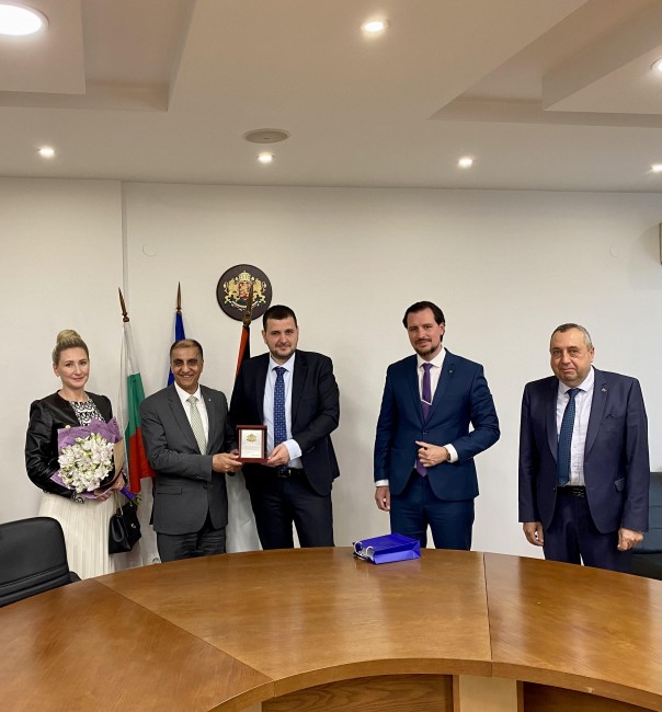 Срещи с посланиците на Италия и Палестина в Република България - Н.