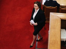 Даниел Митов: Нинова е премиер, а управляващата коалиция върна мутренските времена