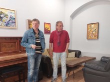 Над 25 пловдивски художници дариха картини за изложбата в подкрепа на ДЮШ на Ботев