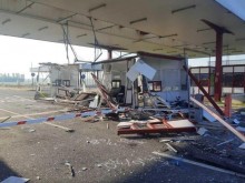 Български микробус сътвори невиждано ПТП на ГКПП, има ранени полицаи