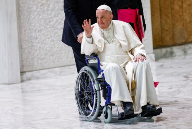 Папа Франциск за първи път се появи на публично място