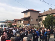 Недоволни граждани блокираха движението към Гърция