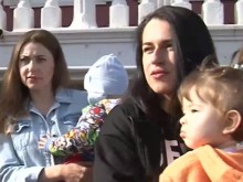 Непълнолетни стреляха по украински деца в Свети Влас