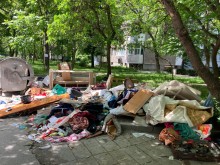И в "Столипиново" няма такава кочина! Купчина боклуци възмути жители от Кючука