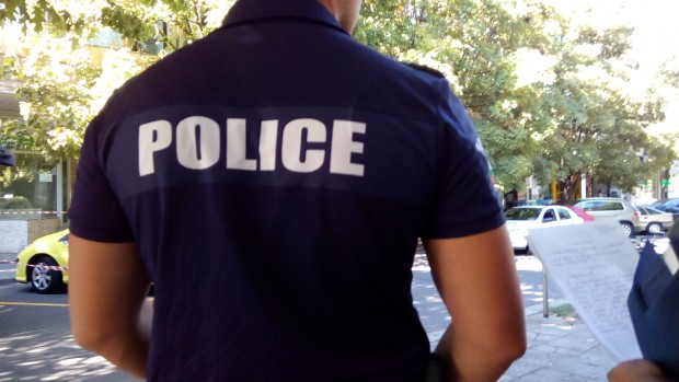 Служители от Четвърто районно управление – Бургас задържали 18 -годишен