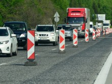 Много нерви заради ремонти и тапи това лято очакват шофьорите